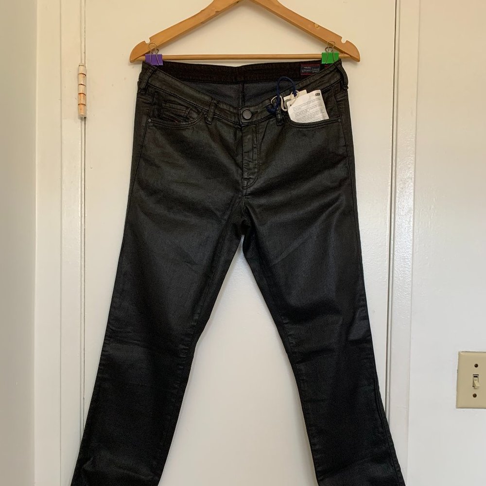 BNWT Women's Diesel Doris-NE 0837C Jogg Jeans Size 31x 32.5